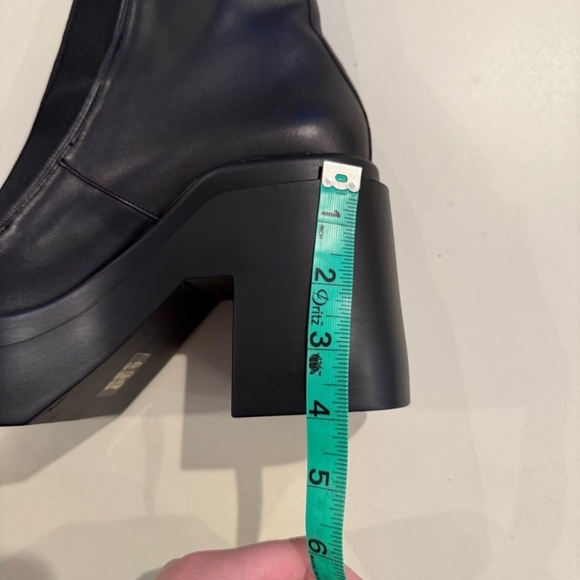 Robert Clergerie Black leather platform boots - Picture 11 of 12